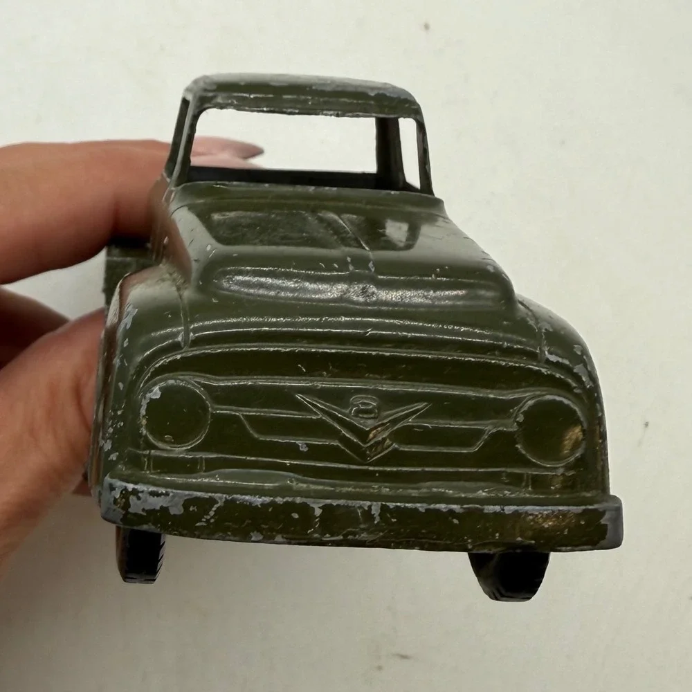 Vtg Tootsietoy Military 1954 Ford Flatbed Truck Diecast Olive Green Chicago USA